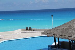 Suites Brisas Cancun