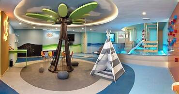 Condo in Ocean Front Resort