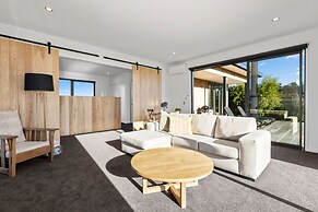 Glenburn Coastal Retreat