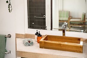 Drift Away Eco Lodge