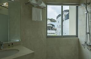 TD Central Hotel & Apartment