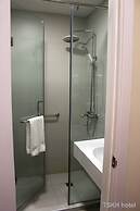 Tsetsen Khangai Hotel