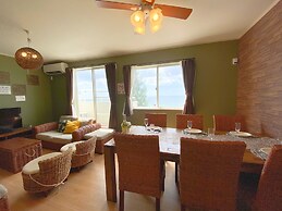 Private Villa Kin1 with ocean view and BBQ