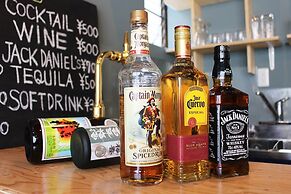 GUESTHOUSE YOURS - Hostel