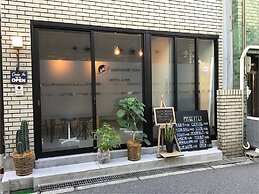 GUESTHOUSE YOURS - Hostel