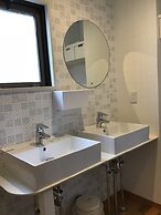 GUESTHOUSE YOURS - Hostel