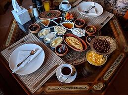 Memories Aicha Luxury Camp