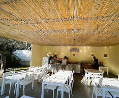 Passas Mare Apartments & Studios