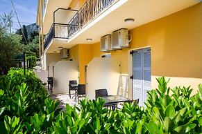 Passas Mare Apartments & Studios