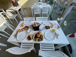 Passas Mare Apartments & Studios