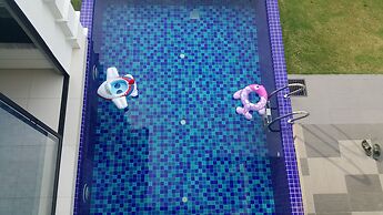 Atlantis Pool Villa Ipoh