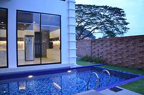 Atlantis Pool Villa Ipoh