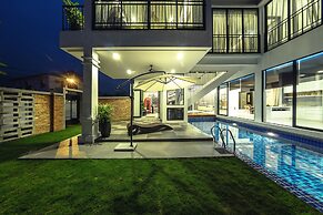 Atlantis Pool Villa Ipoh