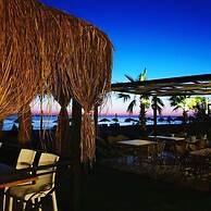 Dikili Sunset Club