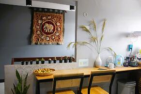 Lux Rooms Night Bazaar