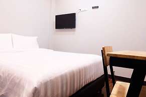 Lux Rooms Night Bazaar