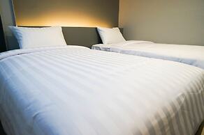 Lux Rooms Night Bazaar