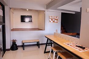 Lux Rooms Night Bazaar