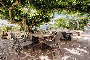 Hotel Trinquet