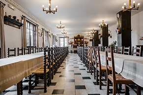 Hotel Trinquet