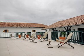 Hotel Trinquet