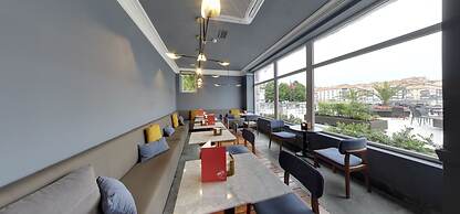 Hotel Silken Palacio Uribarren