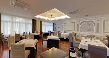 Hotel Silken Palacio Uribarren