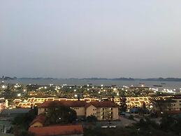 Phuong Trang Ha Long