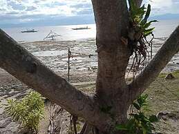 Bonita Oasis Beach Resort