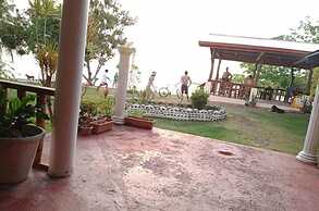 Bonita Oasis Beach Resort