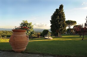 La Piazza di San Donato