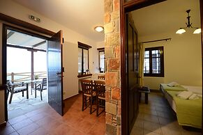 Esperos Suites & Villas