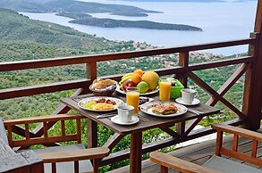 Esperos Suites & Villas