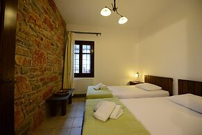 Esperos Suites & Villas