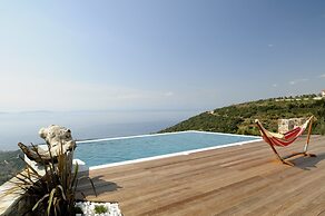 Esperos Suites & Villas