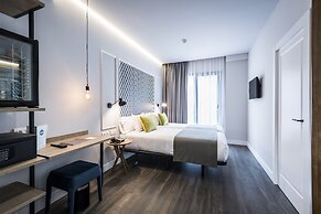 Intelier Victoria Hotel