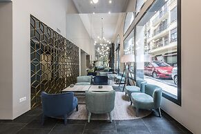 Intelier Victoria Hotel