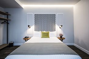 Intelier Victoria Hotel