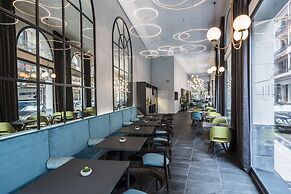 Intelier Victoria Hotel