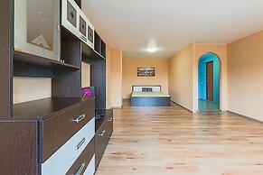 FlatHome24 Fermskoye 32