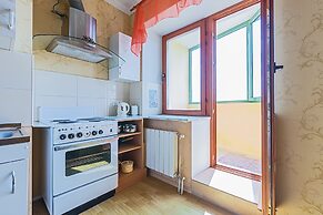 FlatHome24 Fermskoye 32