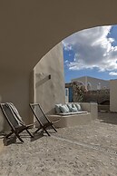 Alluvial Santorini Suites