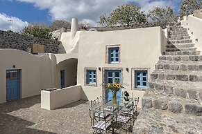 Alluvial Santorini Suites