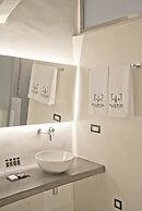 Alluvial Santorini Suites