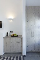 Alluvial Santorini Suites