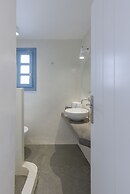 Alluvial Santorini Suites