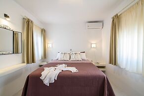 Villa George Santorini