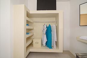 Villa George Santorini