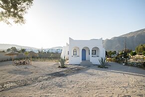 Villa George Santorini