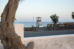 Villa George Santorini